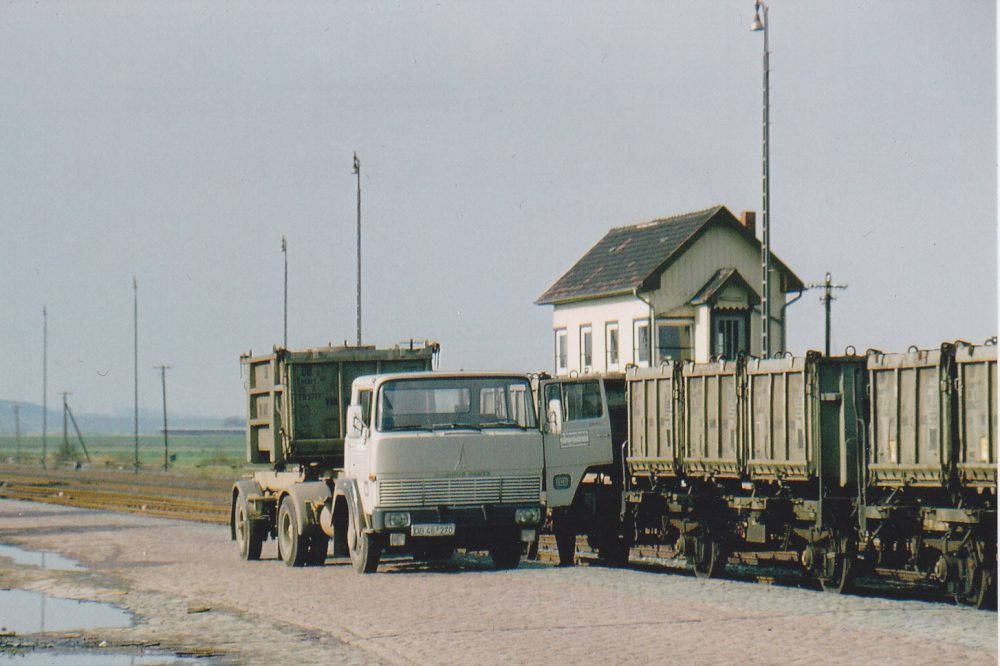 Umschlag von radioaktiven Abf�llen im Bhf. Wendessen