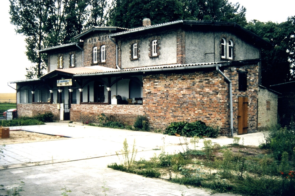 Empfangsgeb�ude Ausleben, 1995