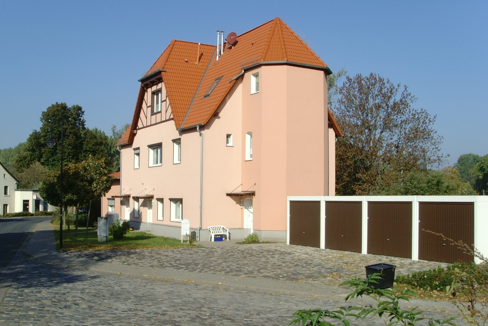 Empfangsgeb�ude H�tensleben, 2010